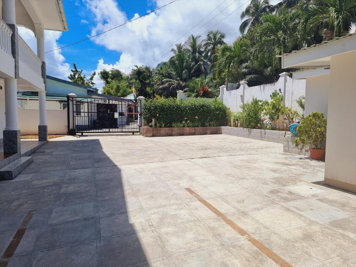 Drake Seaside Studio Apartments Bel Ombre Exterior foto